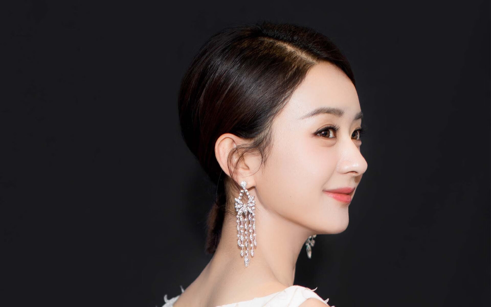 开云平台-当跳羚踏平智利，恩佐在伯纳乌接管比赛